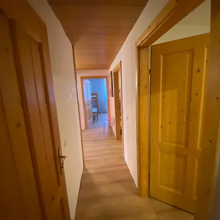 Lukas * زيل أم سي